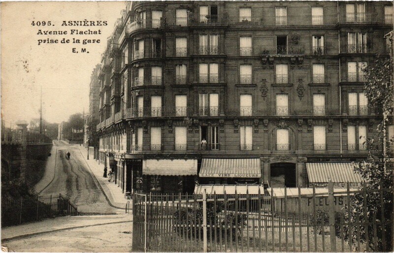 Carte postale ancienne Asnieres Avenue Flachat prise de la gare France