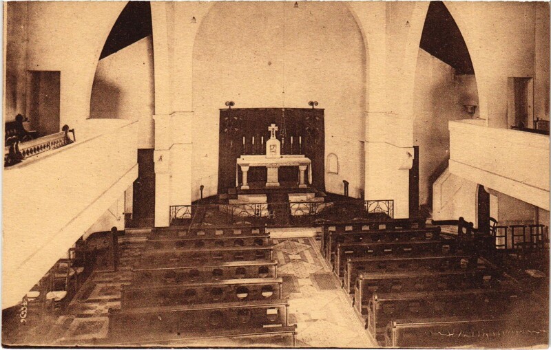 Carte postale ancienne Asnieres Interieur de la Chapelle France
