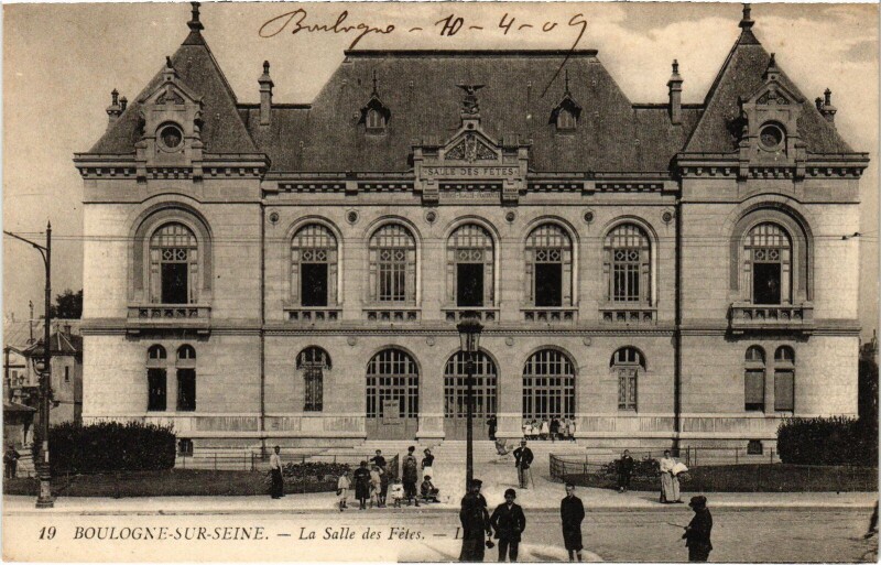 Carte postale ancienne Boulogne sur Seine La Salle des Fetes France
