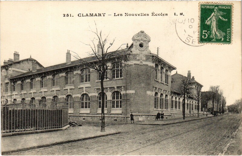Carte postale ancienne Clamart Les Nouvelles Ecoles France à Clamart