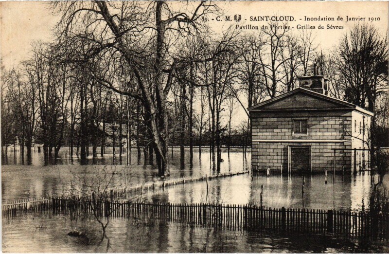 Carte postale ancienne Saint-Cloud Pavillon du Portier, inondation France à Saint-Cloud