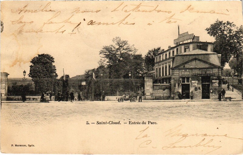 Carte postale ancienne Saint-Cloud Entree du Parc France à Saint-Cloud