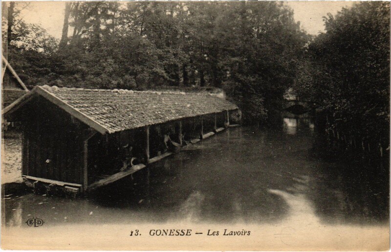 Carte postale ancienne Gonesse Les Lavoirs France à Gonesse