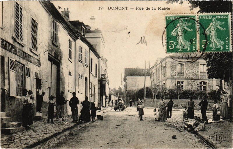 Carte postale ancienne Domont Rue de la Mairie France à Domont