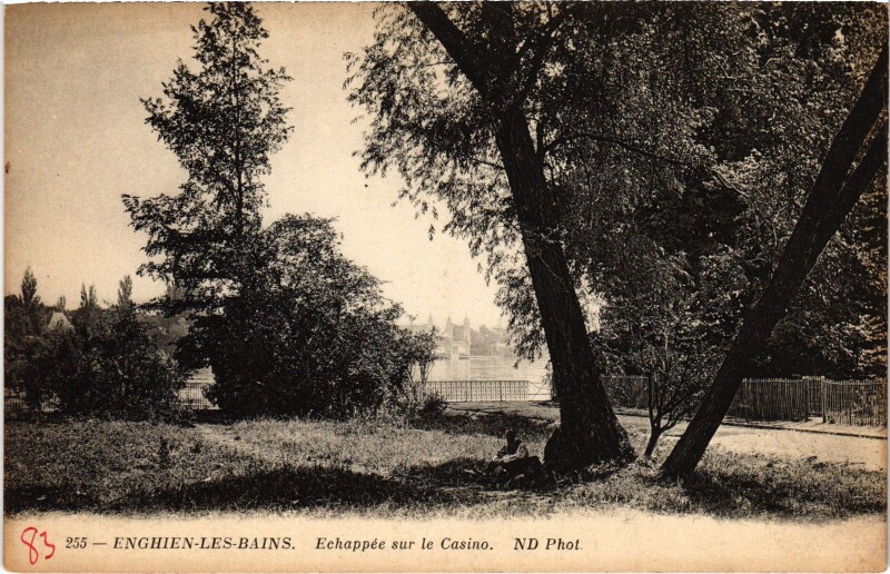 Carte postale ancienne Enghien les Bains Echappee s le Casino France à Enghien-les-Bains