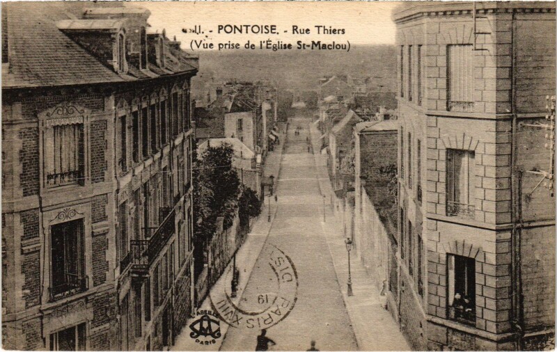 Carte postale ancienne Pontoise Rue Thiers France à Pontoise