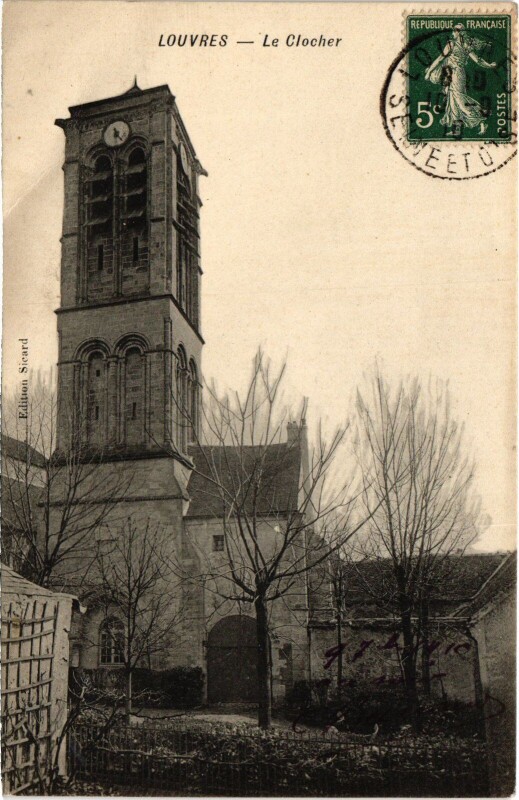 Carte postale ancienne Louvres Le Clocher France à Louvres