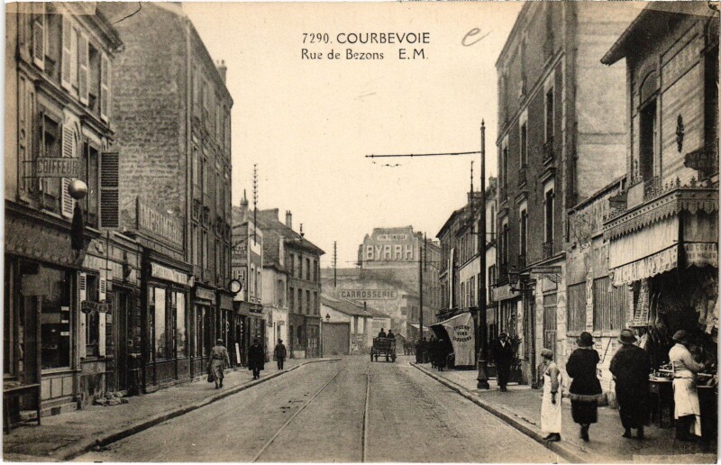 Carte postale ancienne Courbevoie Rue de Bezons France à Courbevoie