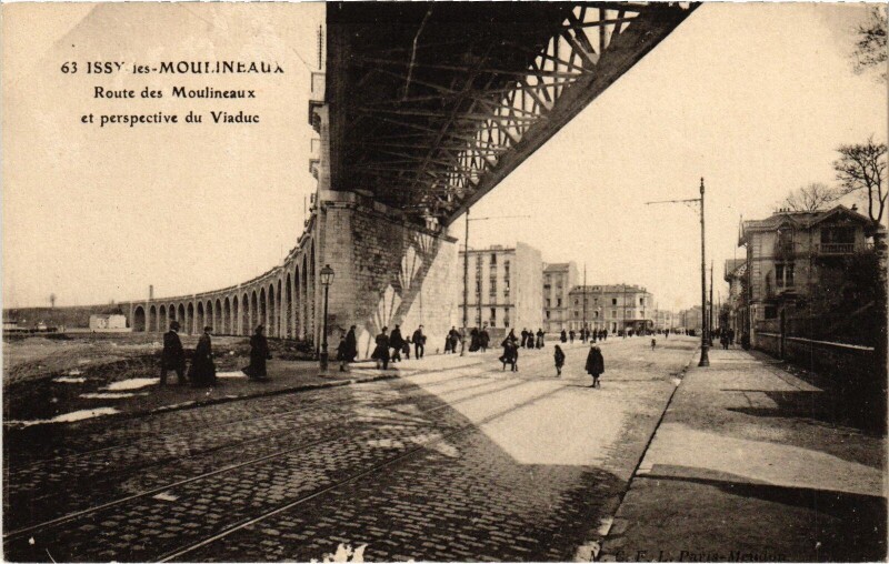 Carte postale ancienne Issy-les-Moulineaux Route et perspective du Viaduc France à Issy-les-Moulineaux