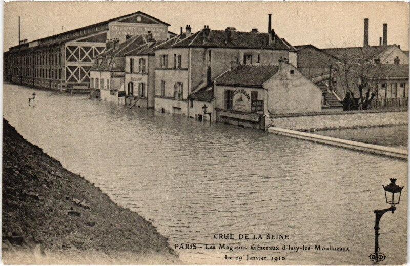 Carte postale ancienne Issy-les-Moulineaux Les Magasins Generaux France à Issy-les-Moulineaux