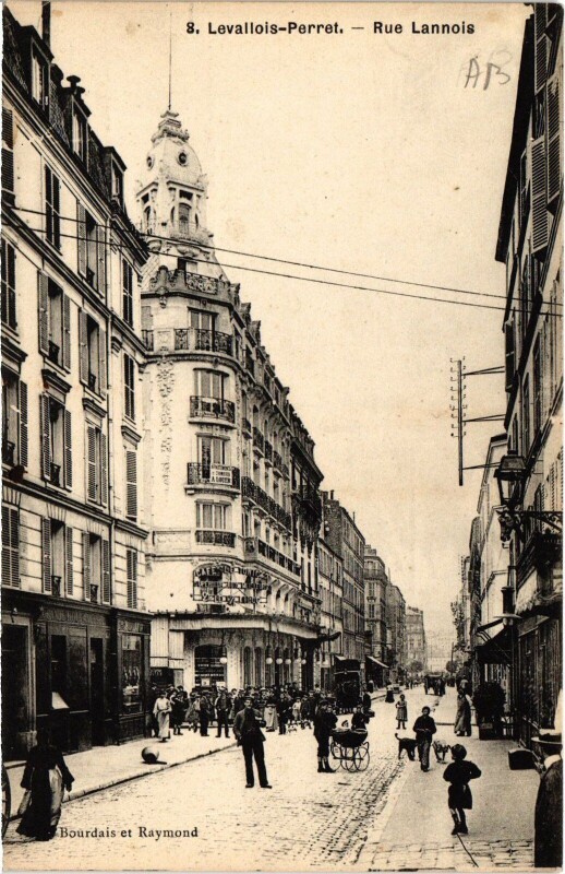 Carte postale ancienne Levallois-Perret Rue Lannois France à Levallois-Perret