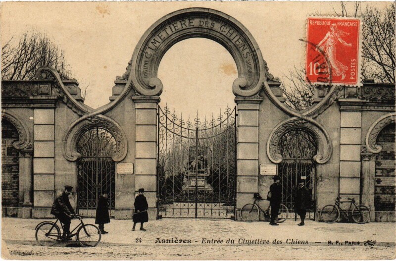 Carte postale ancienne Entrée du Cimetière des Chiens à Asnières-sur-Seine
