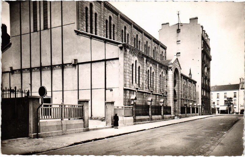 Carte postale ancienne Asnieres Eglise du Perpetuel-Secours France
