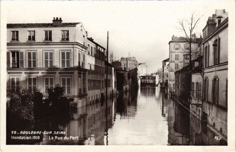 Carte postale ancienne Boulogne sur Seine La Rue du Port France
