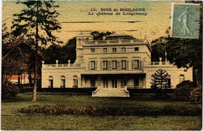 Carte postale ancienne Bois de Boulogne - Le château de Longchamp à Paris 16e