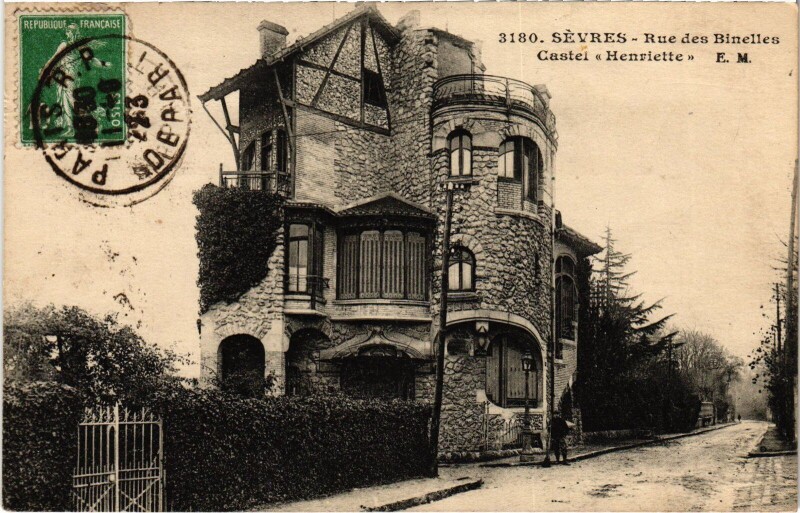 Carte postale ancienne Sevres Rue es Binelles, Castel Henriette France