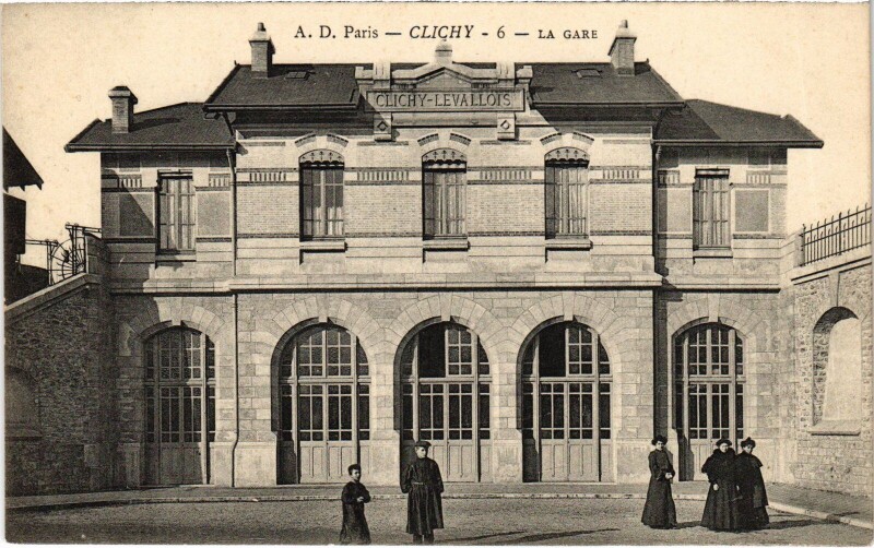 Carte postale ancienne La Gare à Levallois-Perret