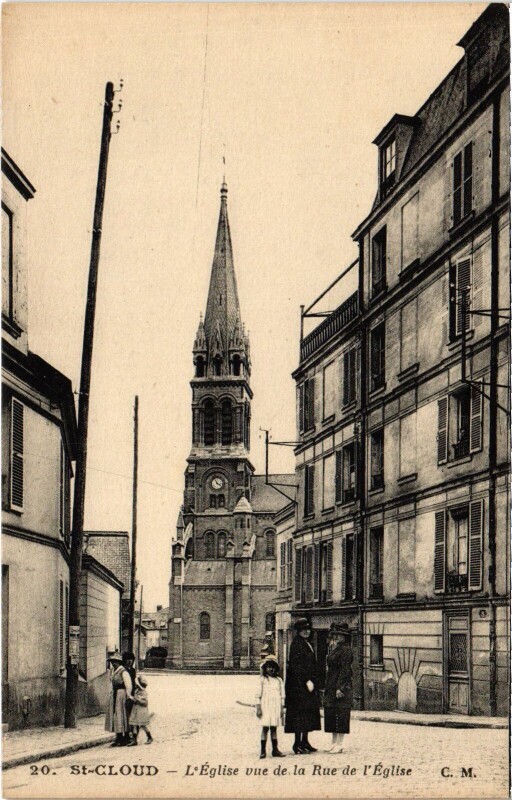 Carte postale ancienne Saint-Cloud L'Eglise vue de la Rue de l'Eglise France à Saint-Cloud