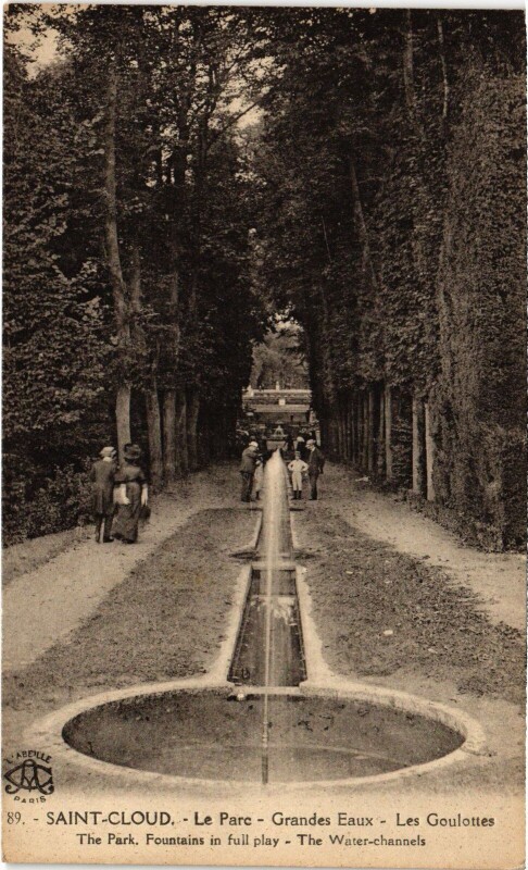 Carte postale ancienne Saint-Cloud Le Parc, Grandes Eaux France à Saint-Cloud
