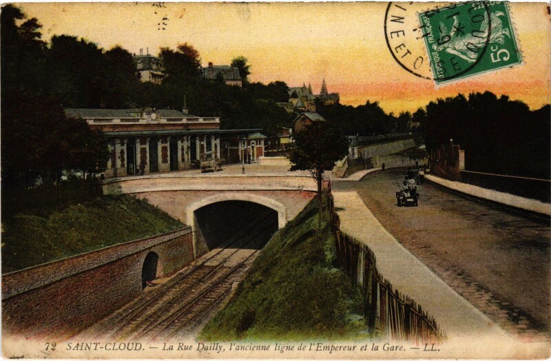 Carte postale ancienne Saint-Cloud La Rue Dailly France à Saint-Cloud