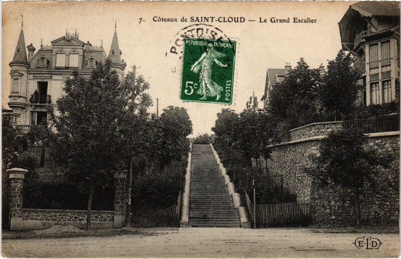 Carte postale ancienne Saint-Cloud Le Grand Escalier France à Saint-Cloud