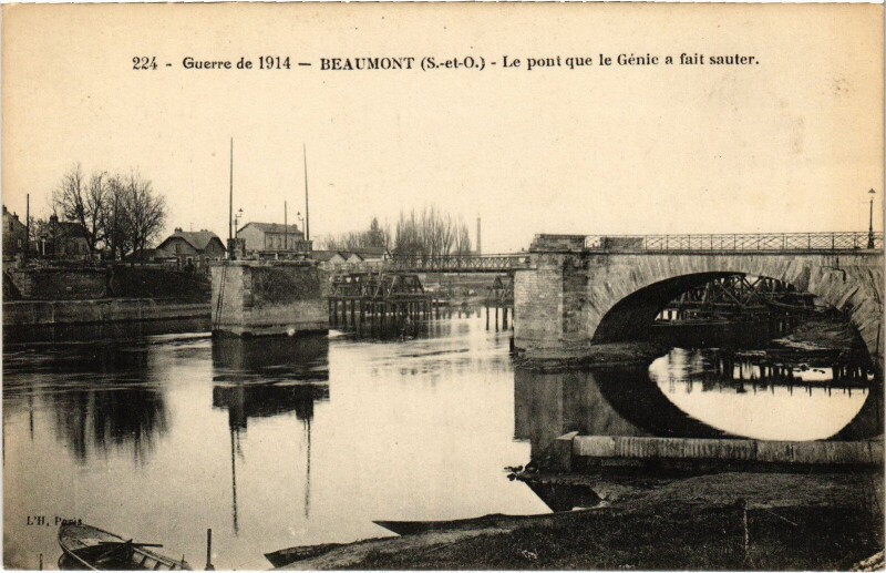 Carte postale ancienne Beaumont Le pont que le Genie a fait sauter France