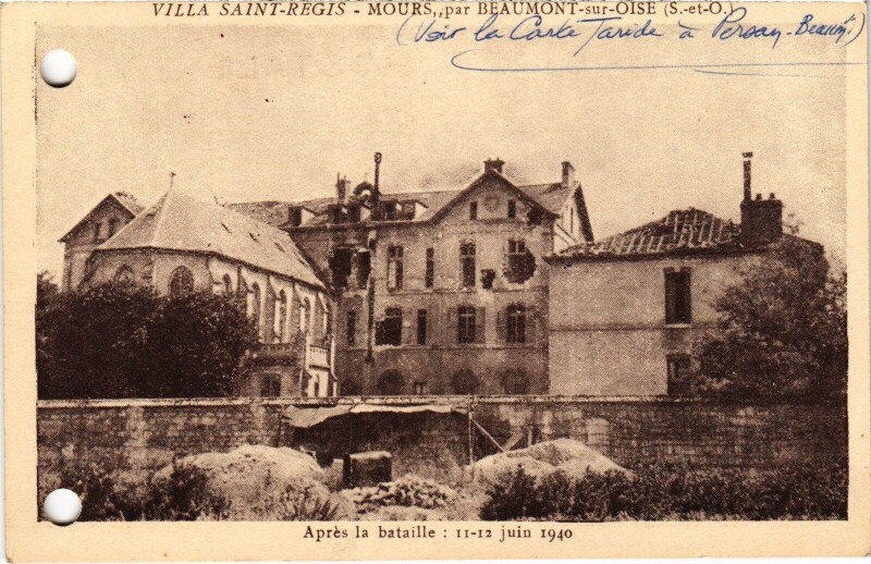 Carte postale ancienne Mours Apres la bataille 1940, Villa Saint-Regis France à Mours