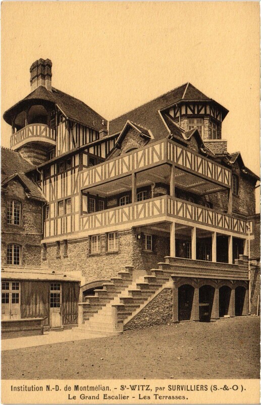 Carte postale ancienne Survilliers Le Grand Escalier, Les Terrasses France à Survilliers