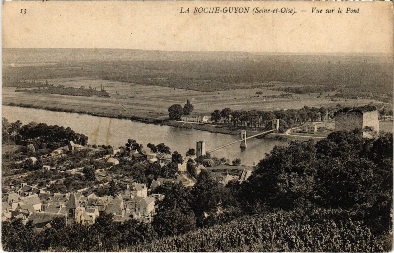 Carte postale ancienne La Roche-Guyon Vue sur le Pont France à La Roche-Guyon