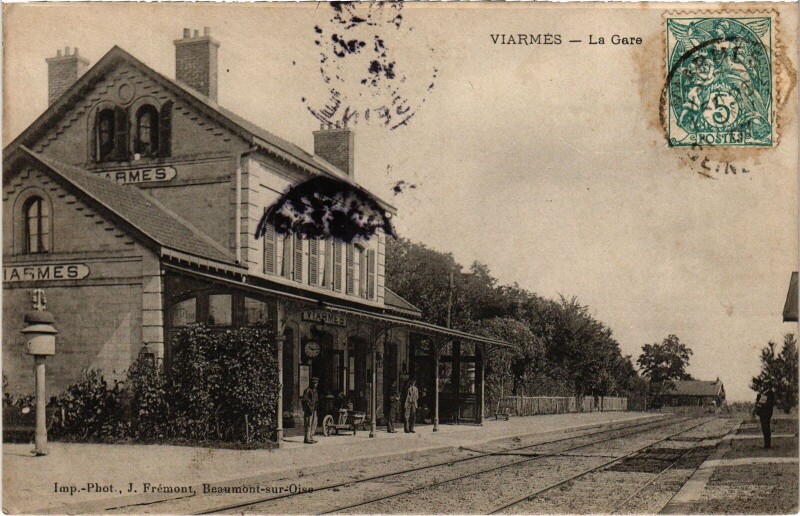 Carte postale ancienne Viarmes La Gare France à Viarmes