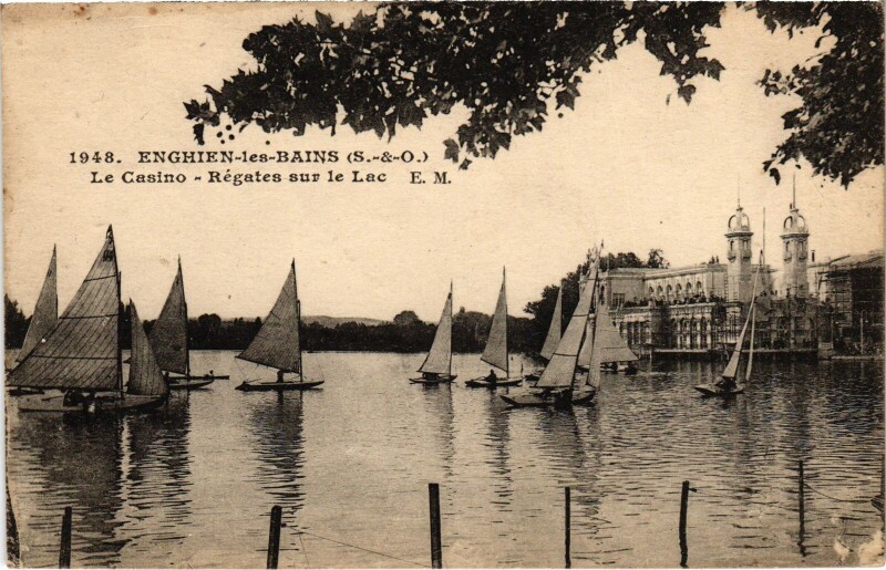 Carte postale ancienne Enghien les Bains Le Casino, Regates s le Lac France à Enghien-les-Bains