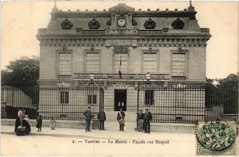 Carte postale ancienne Vanves La Mairie, Facade rue Raspail France à Vanves