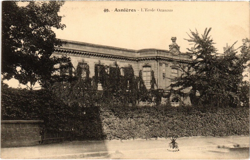 Carte postale ancienne Asnieres L'Ecole Ozanam France