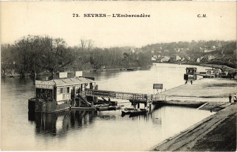 Carte postale ancienne Sevres L'Embarcadere France