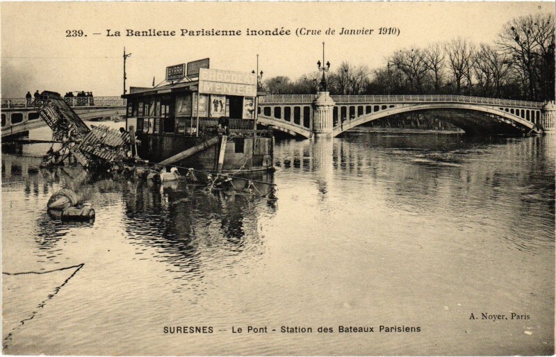 Carte postale ancienne Suresnes Le Pont, Station des Bateaux Parisiens France à Suresnes