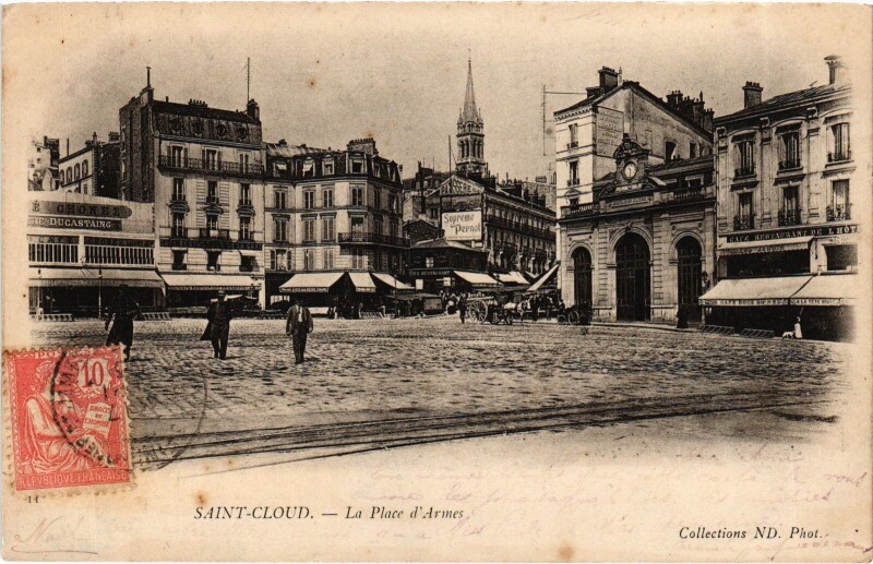 Carte postale ancienne Saint-Cloud La Place d'Armes France à Saint-Cloud