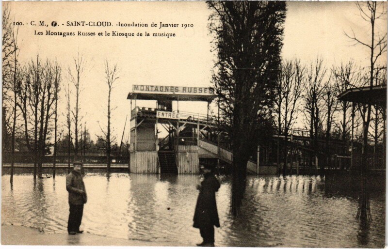 Carte postale ancienne Saint-Cloud Les Montagnes Russes France à Saint-Cloud