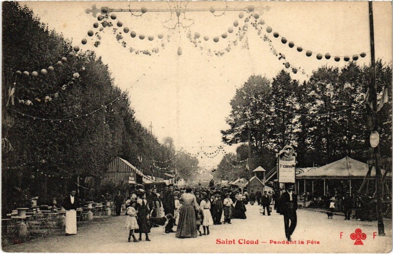 Carte postale ancienne Saint-Cloud Pendant la Fete France à Saint-Cloud