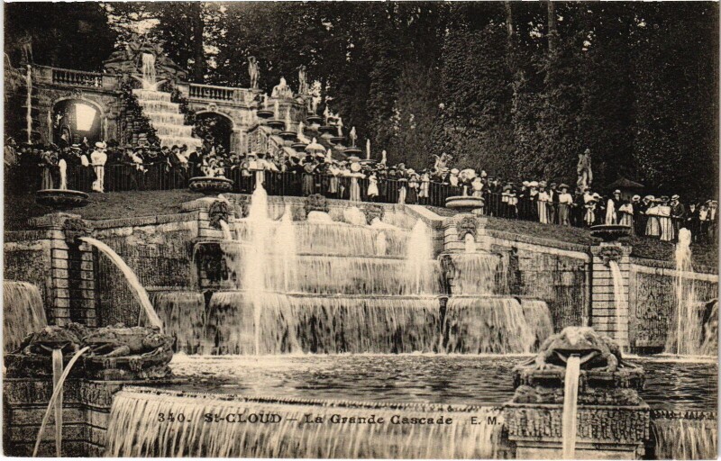 Carte postale ancienne Saint-Cloud La Grande Cascade France à Saint-Cloud
