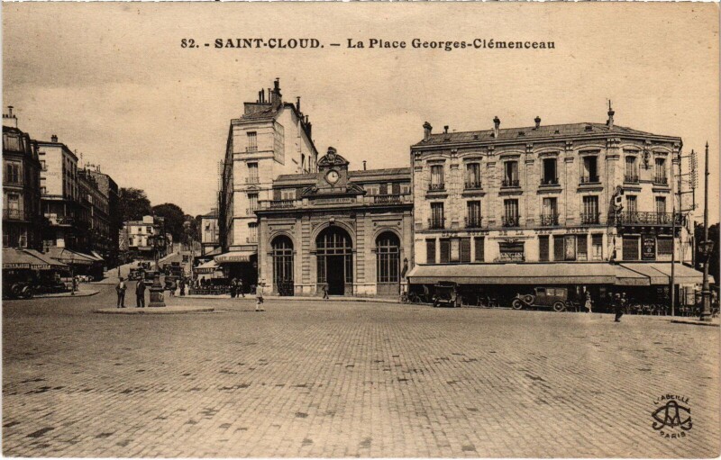 Carte postale ancienne Saint-Cloud La Place Georges-Clemenceau France à Saint-Cloud