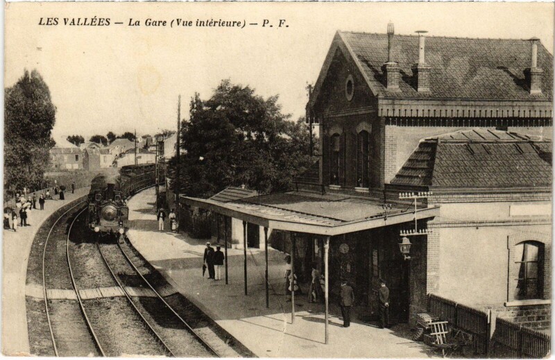 Carte postale ancienne Colombes La Gare France à Colombes