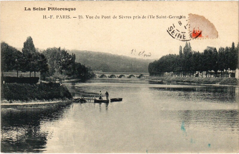 Carte postale ancienne Sevres Vue du Pont prise de l'Ile St.Germain France