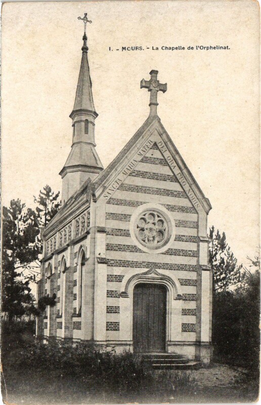 Carte postale ancienne Mours La Chapelle de l'Orphelinat France à Mours