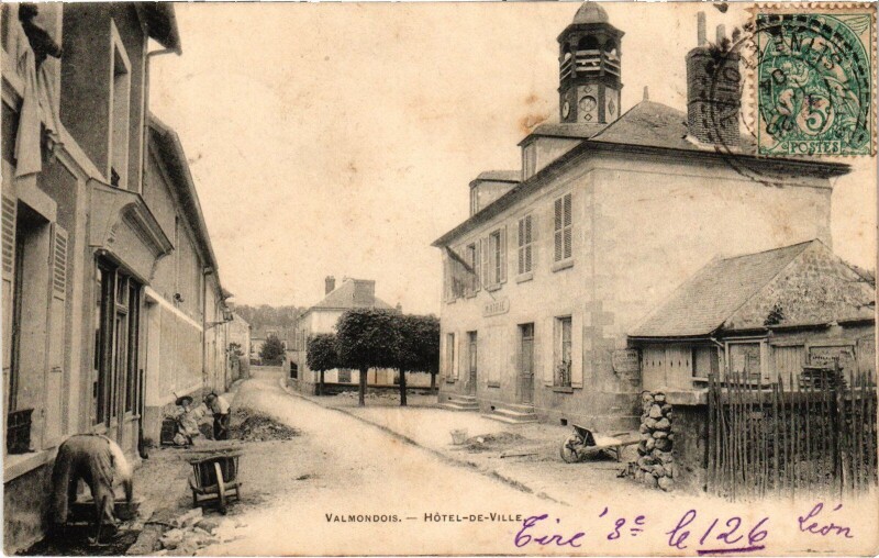 Carte postale ancienne Valmondois Hotel de Ville France à Valmondois