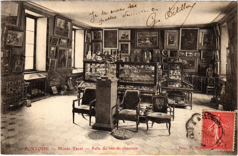 Carte postale ancienne Pontoise Musee Tavet, Salle du rez de chausse France à Pontoise