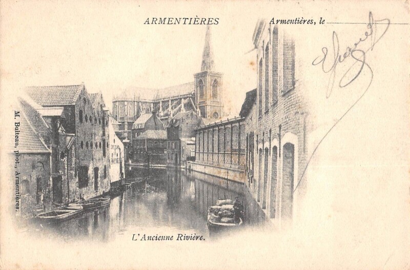 Carte postale ancienne Armentieres Eglise Saint Vast