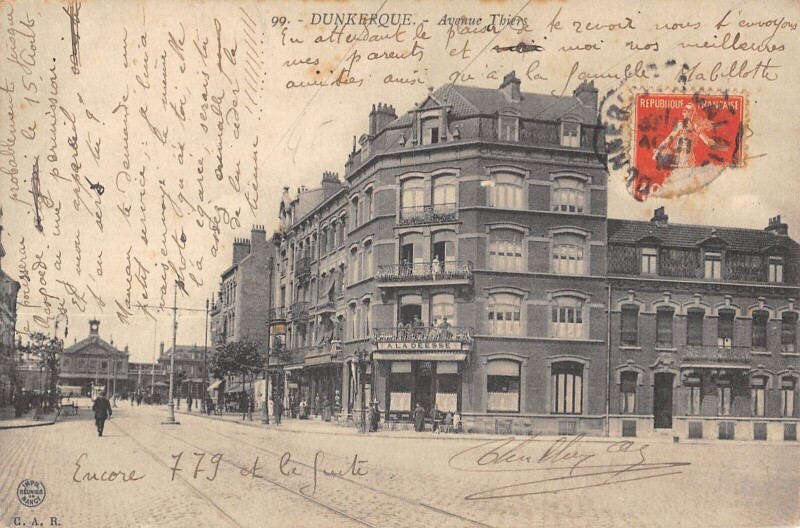 Carte postale ancienne Dunkerque Avenue Thiers à Dunkerque