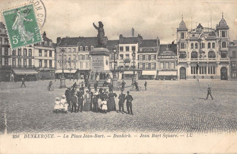 Carte postale ancienne Dunkerque La Place Jean Bart à Dunkerque
