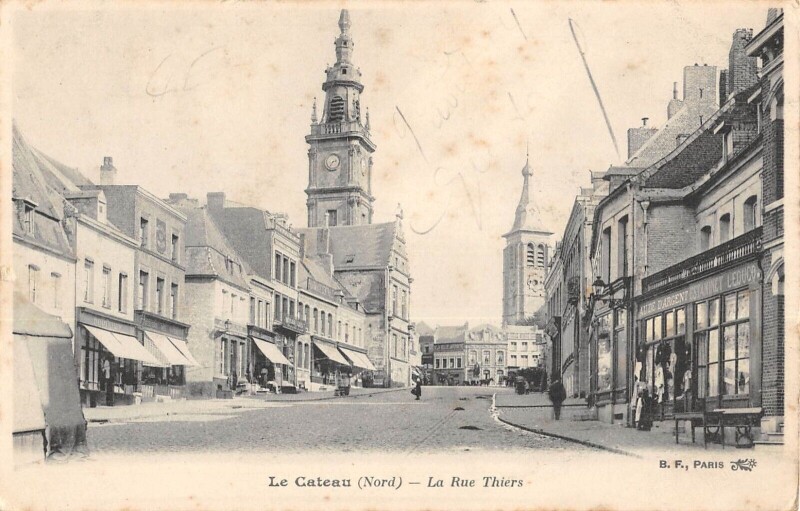 Carte postale ancienne Le Cateau Rue Thiers