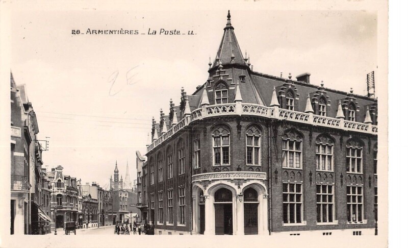 Carte postale ancienne Armentieres La Poste